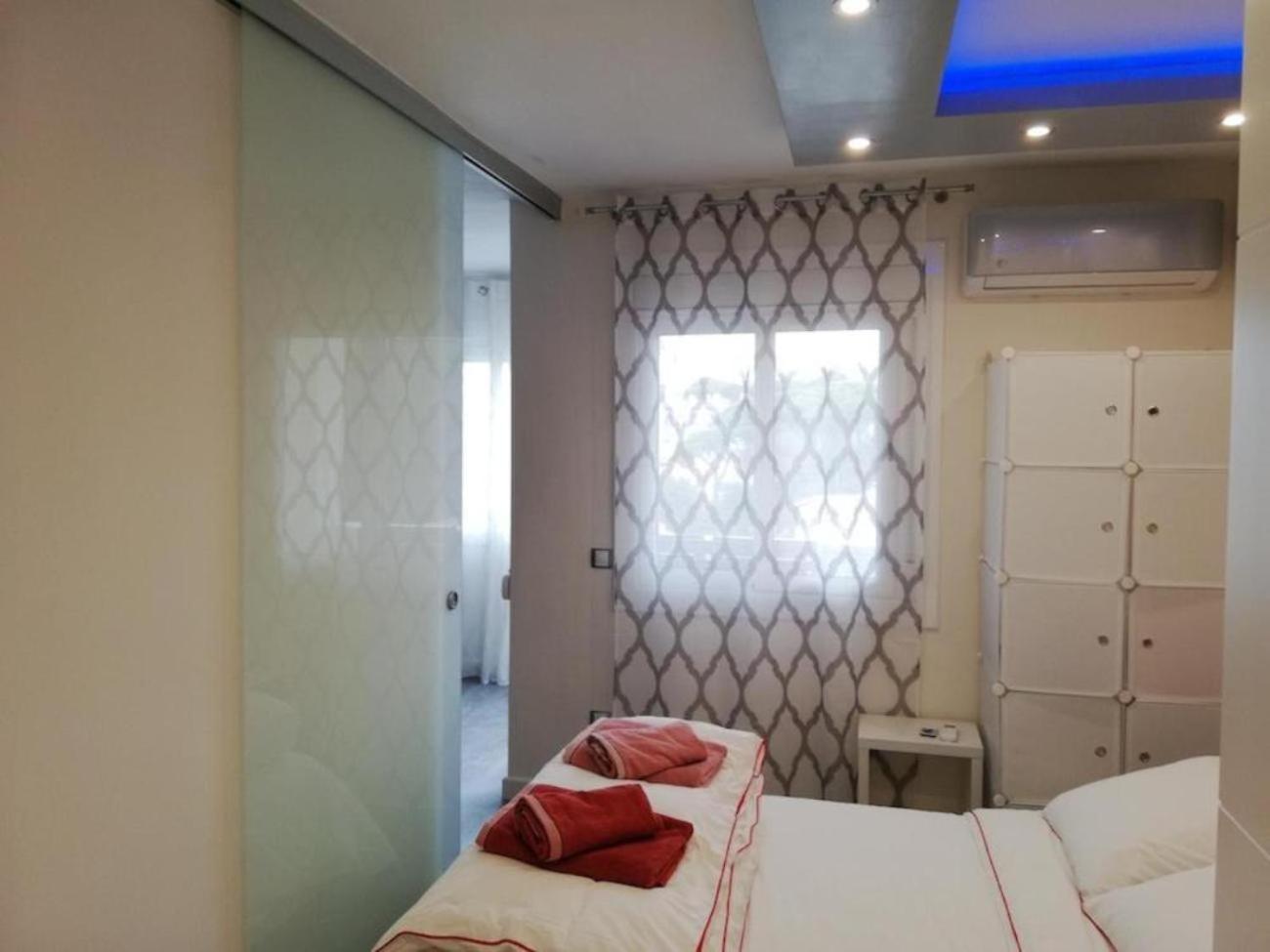 One Bedroom Flat In Fenals For 4 People Apartament *