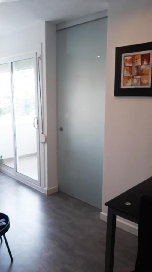 One Bedroom Flat In Fenals For 4 People Appartement *